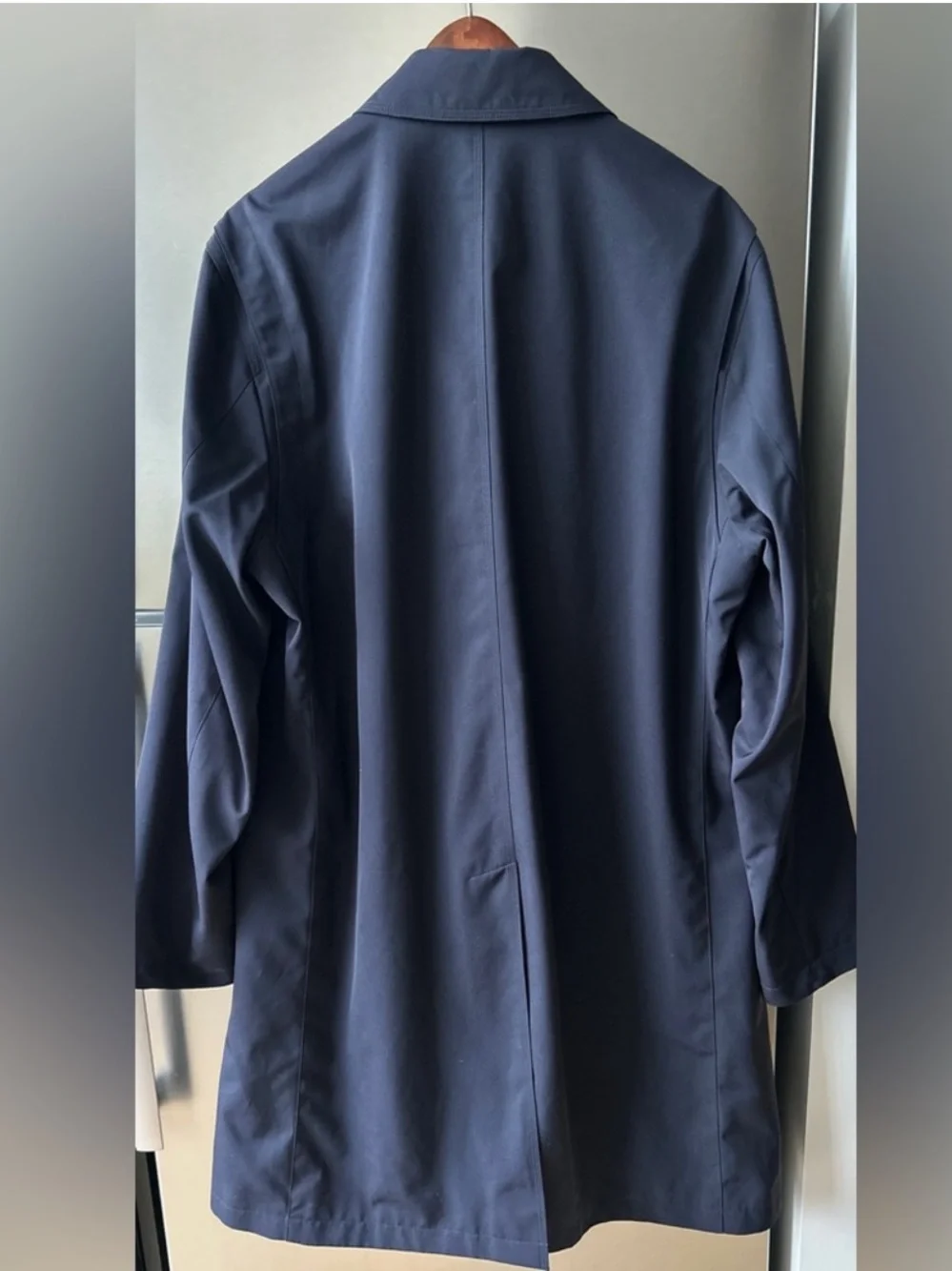 Sanyo Men’s Navy Raincoat Car Coat Hidden Placket Throat Latch